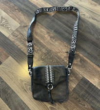 Sakroots Black Seni Camera Bag Detachable Strap