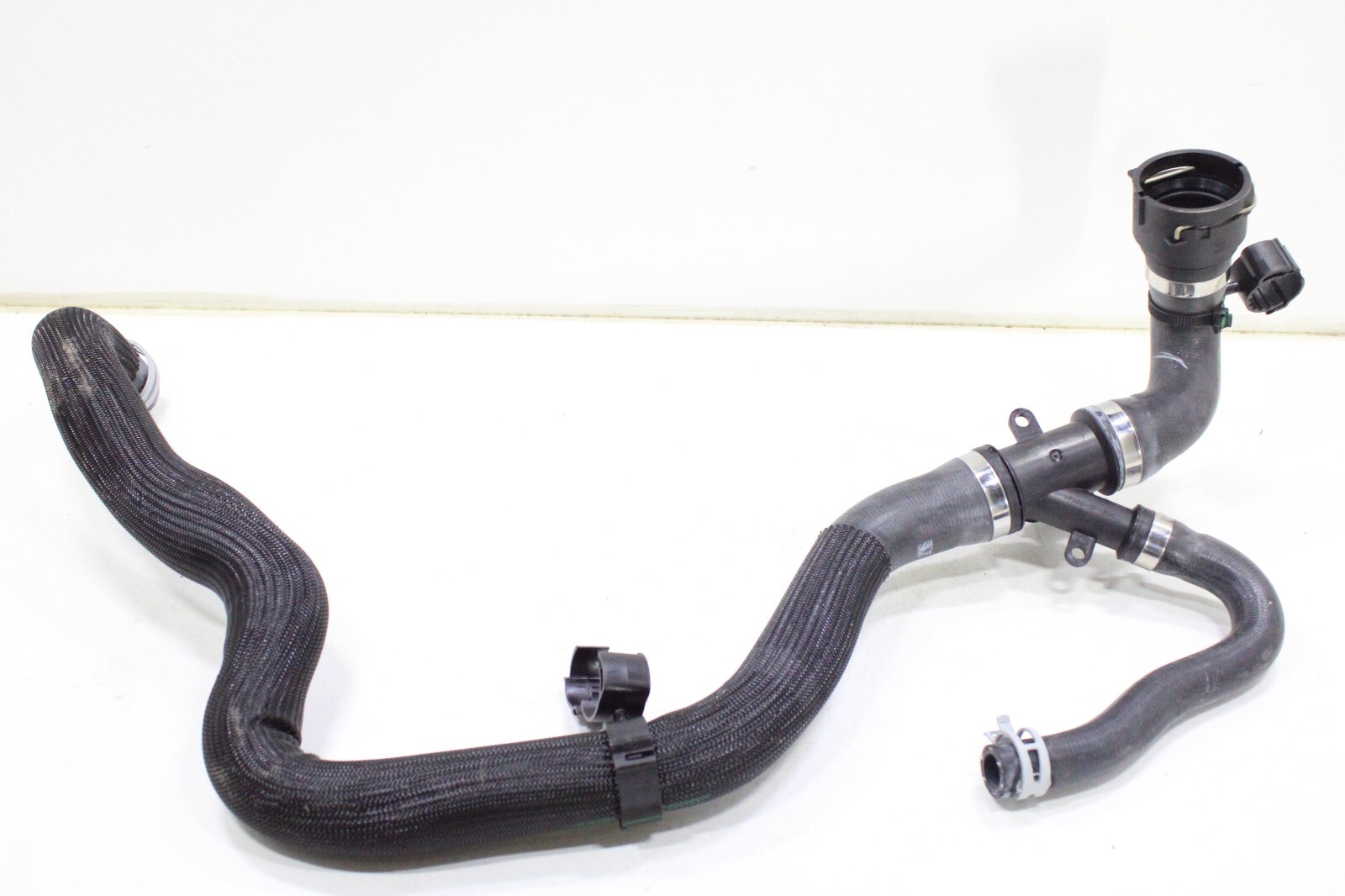 Range Rover Discovery Sport Evoque2014 2015 2016 2017 OEM Radiator