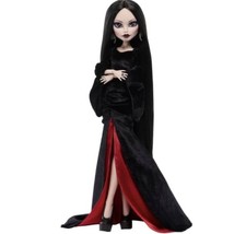 Monster High bambola Morticia Addams x mercoledì JLK99 nuova in mano Adams