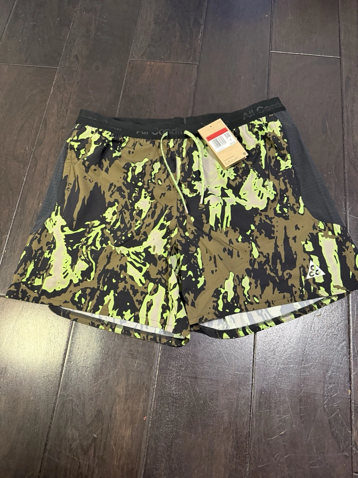 NWT Nike ACG Running Shorts Trail Brief Lined IF2165-009 Multi Size Large