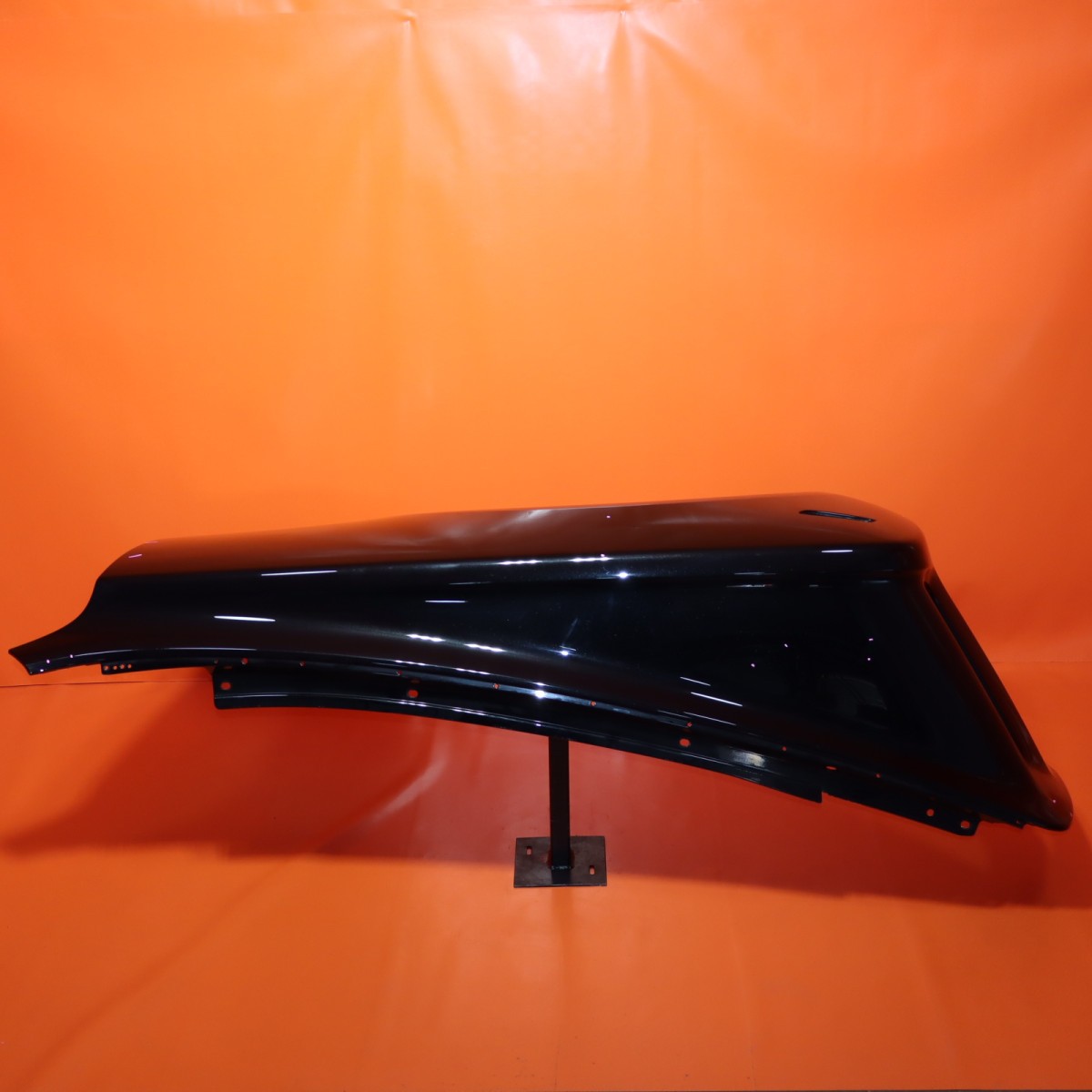 Rolls-Royce Phantom 2024-2026 Left Fender P/N 7399851