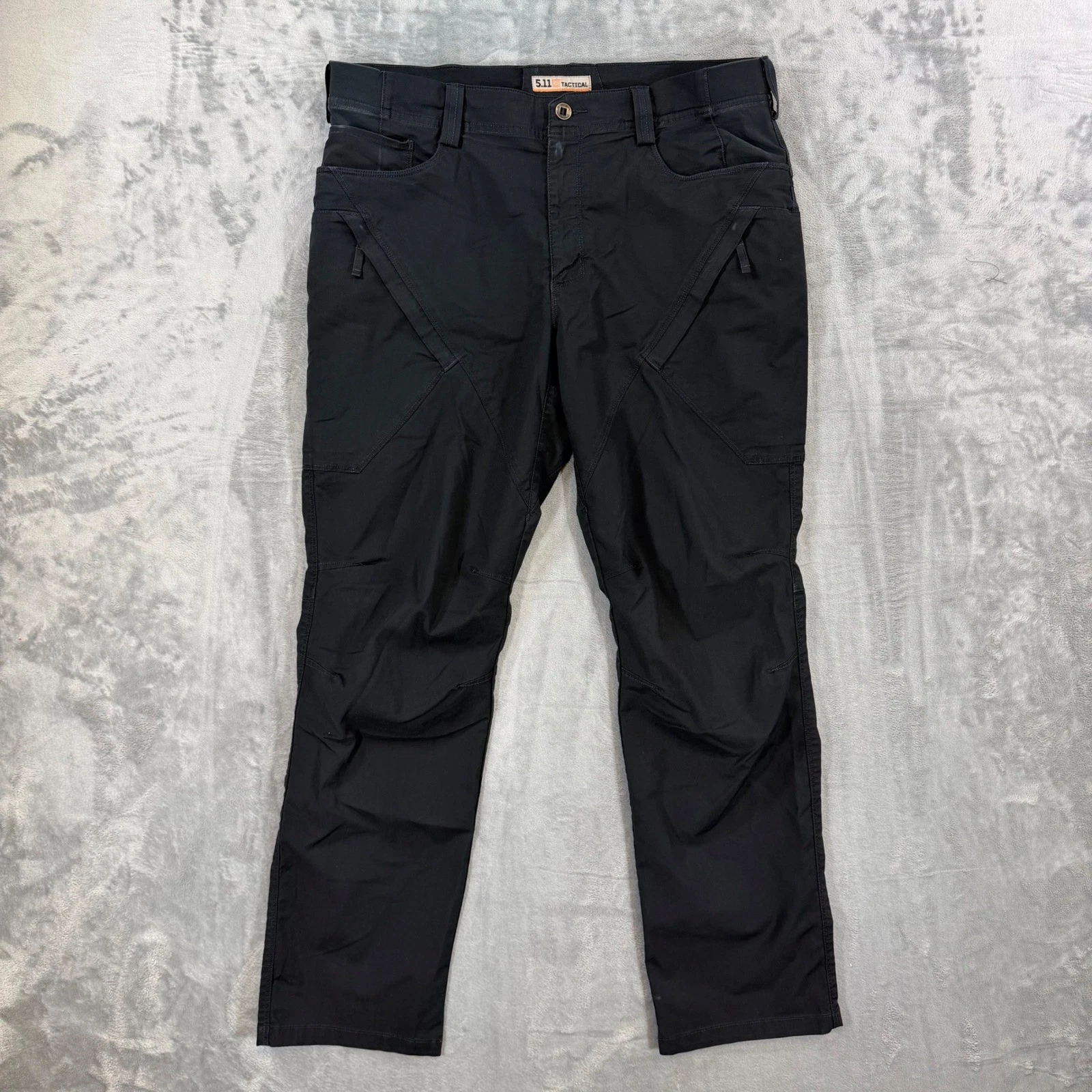 5.11 Tactical Apex Cargo Pants Men's Size 36x32 Black Flex-Tac Work Trousers
Opens in a new window o