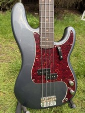Fender Precision Bass Vintera II Road Worn 60’s Made in Mexico Limited Edition