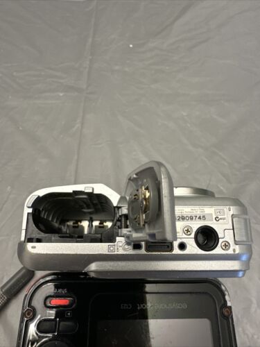 Kodak EasyShare C360 & Sport Camera FOR PARTS - Picture 10 of 11