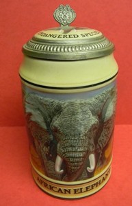 RARE SWEET BUDWEISER BEER 1990 ENDANGERED SPECIES AFRICAN ELEPHANT LIDDED STEIN
