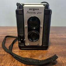 Vintage CAMERA Argus Argoflex Seventy Five 75 with Original Strap Untested