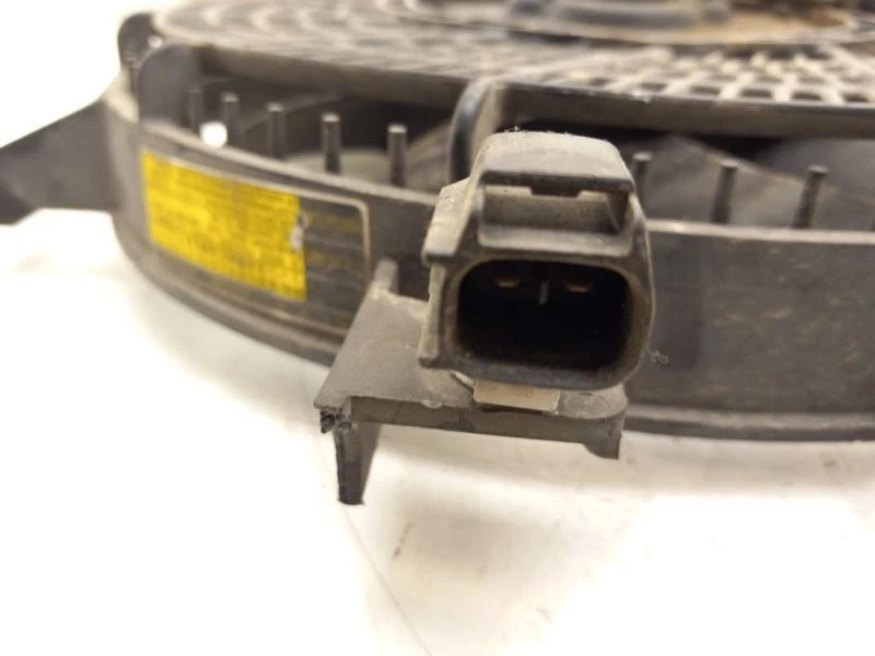 01-04 VENTILADOR RADIADOR TOYOTA SEQUOIA 4,7 L TRACCIÓN TRASERA  Foto 4 de 4