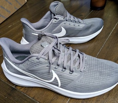 Nike Air Zoom Pegasus 39 TB Gunsmoke/White/Black FlyKnit Low-Top DM0164-002