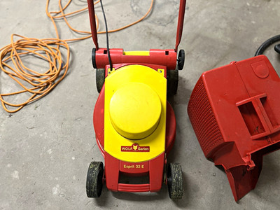 WOLF-Garten Esprit 32 E Elektro-Rasenmäher Netzbetrieb Grasfangkorb Rot/Gelb
