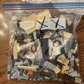 LEGO Minecraft 21121 The Desert Outpost Complete w/ Box & Instructions 519 PCS