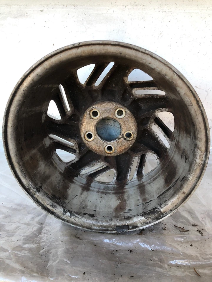 Conjunto de llanta Ford Thunderbird 1989-1993 15 pulgadas aleación 15" aluminio OEM Foto 4 de 4