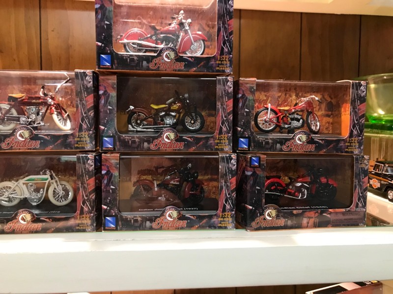 Seven 1:32 scale Indian 3 inch motorcycles 2004-5 New Ray Toys NIB