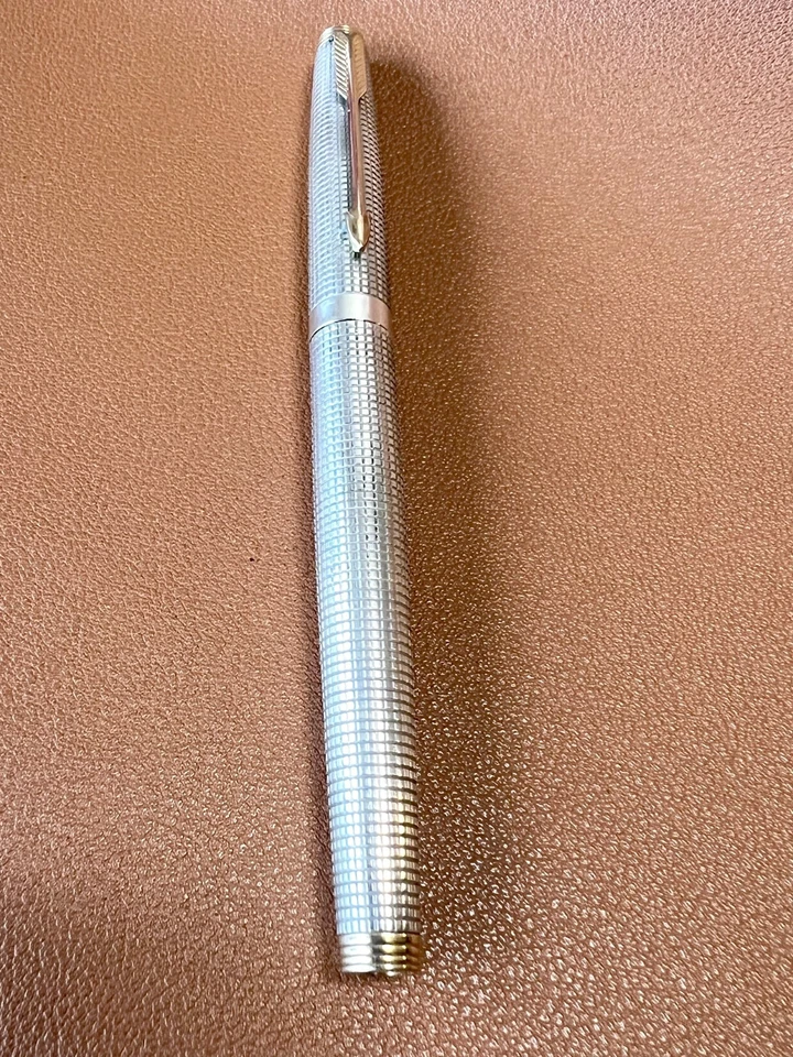 Pluma Estilográfica Parker 75 Plata de Ley - XF Plumín, De Colección, Iniciales Grabadas Foto 4 de 4