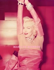 MARILYN MONROE #26 BEAUTIFUL COLOR  PHOTO 11 X 8.5 SHIPS FREE