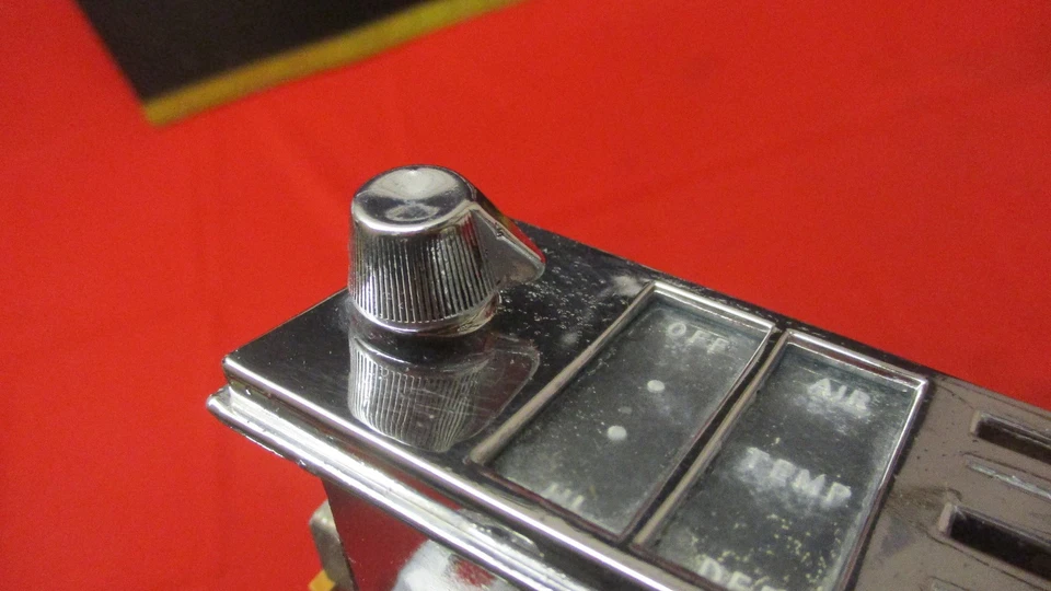 Oldsmobile Cutlass 442 Supreme 1966 1967 control de calefacción sin aire acondicionado Foto 2 de 4