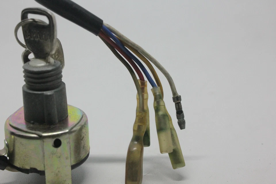 Interruptor principal de encendido YAMAHA 100 YL1 L1 YL1E YL3 NUEVO EN STOCK Foto 2 de 4