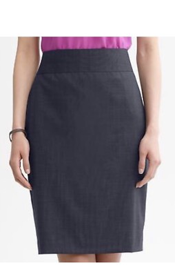 NWT Banana Republic Navy Blue Lightweight Wool Pencil Skirt