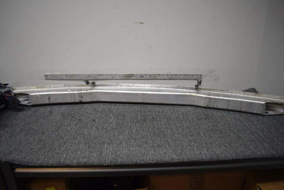 BMW X3 2004-2010 BARRA DE REFUERZO DELANTERA OEM DE FÁBRICA Foto 4 de 4