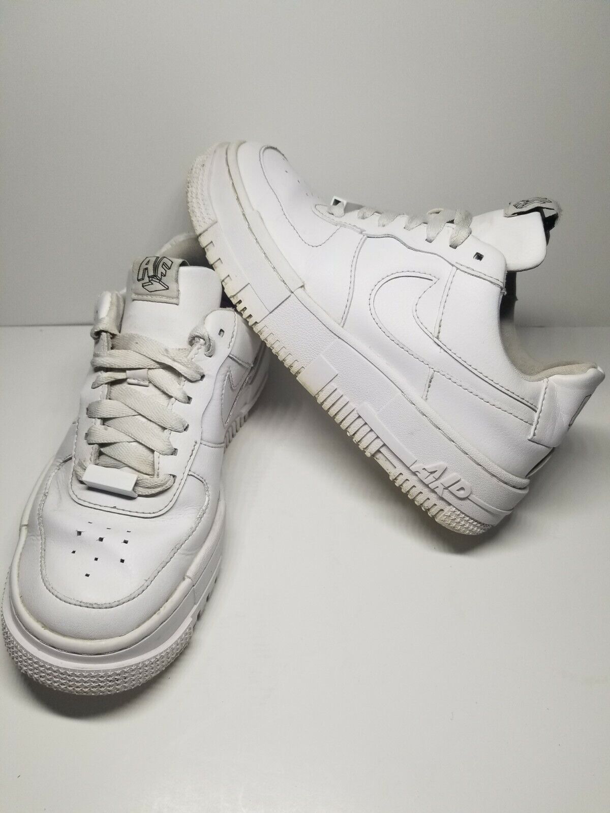 women's air force pixel white