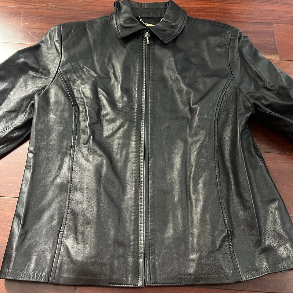 Chaqueta de cuero negra para mujer Noi Firenze Italia talla 46 cremallera Moto Y2K minimalista Foto 3 de 4