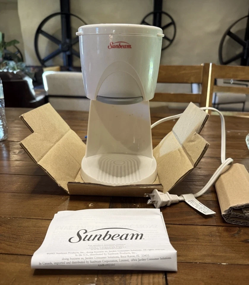 Dispensador de agua caliente Sunbeam Hot Shot 6170 16 oz calentamiento rápido blanco (caja abierta) Foto 4 de 4