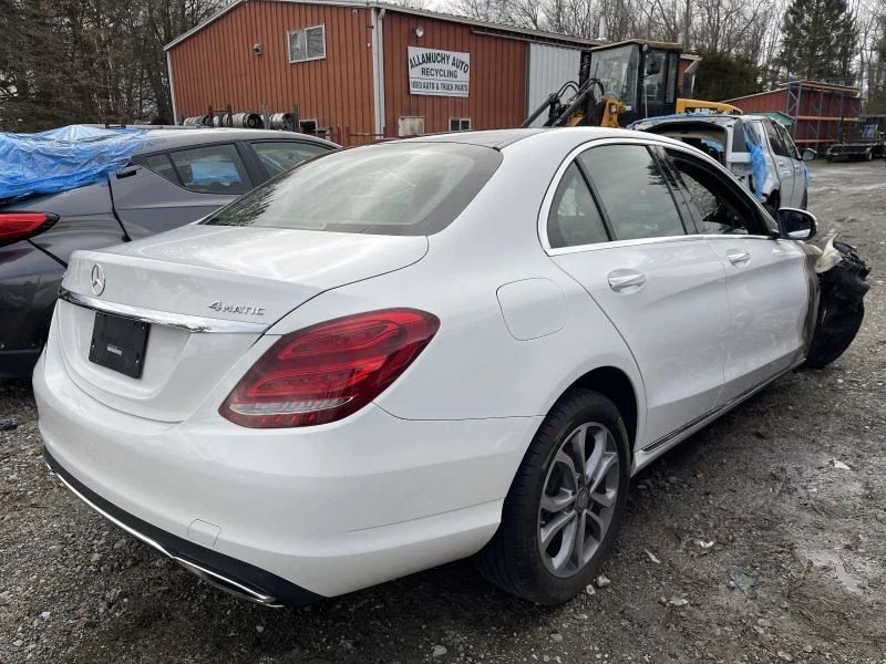 2015-2021 Mercedes C-Class Deck Lid Polar White With Out Spoiler Foto 4 de 4