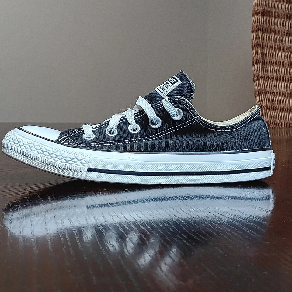 Converse Chuck Taylor All Star Unisex Black Ox Low Top Men's 4 Women's 6 Sneaker - Image 4 of 4