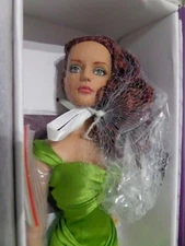 BEYOND ENVY SYDNEY by Tonner Pristine Doll Box Paper Shipper NEW truly NRFB