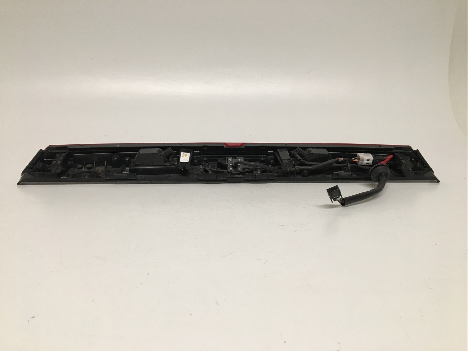 20192021 Kia Forte Rear Center Deck Lid LED 3rd Brake Light w/ Camera