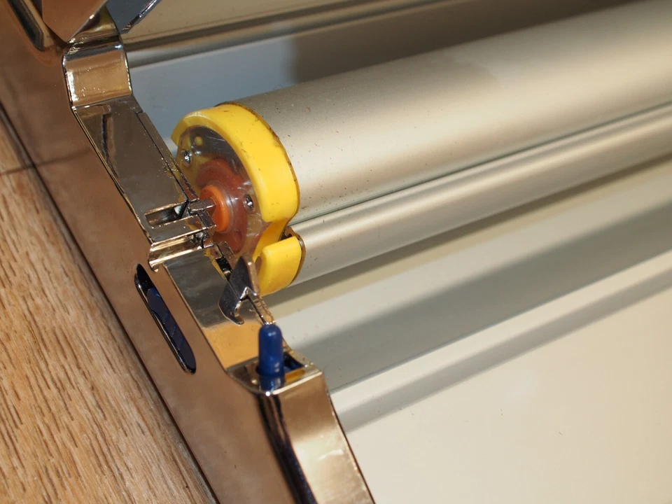 Portable Studio Background Paper Holder - Image 2 of 4