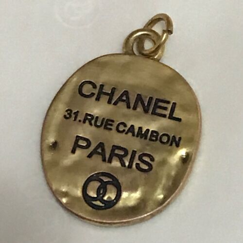 Chanel Vintage 31 Rue Cambon Paris Gold Metal Hardware tag/ fob / charm engraved - 第 1/9 張圖片