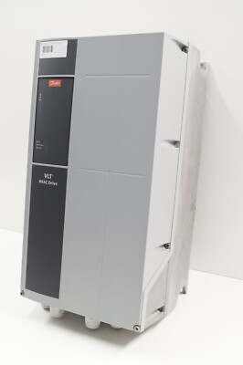Danfoss VLT HVAC Umrichter FC-102P2K2T4E55H3XXXXOXSXXXXAXBXCXXXXDX 2,2kW (822)
