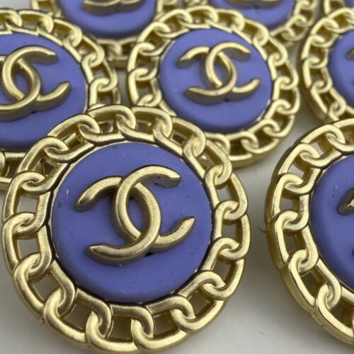 10 CHANEL BUTTONS GOLD BLUE CC LOGO METAL 23MM VINTAGE - Picture 4 of 10