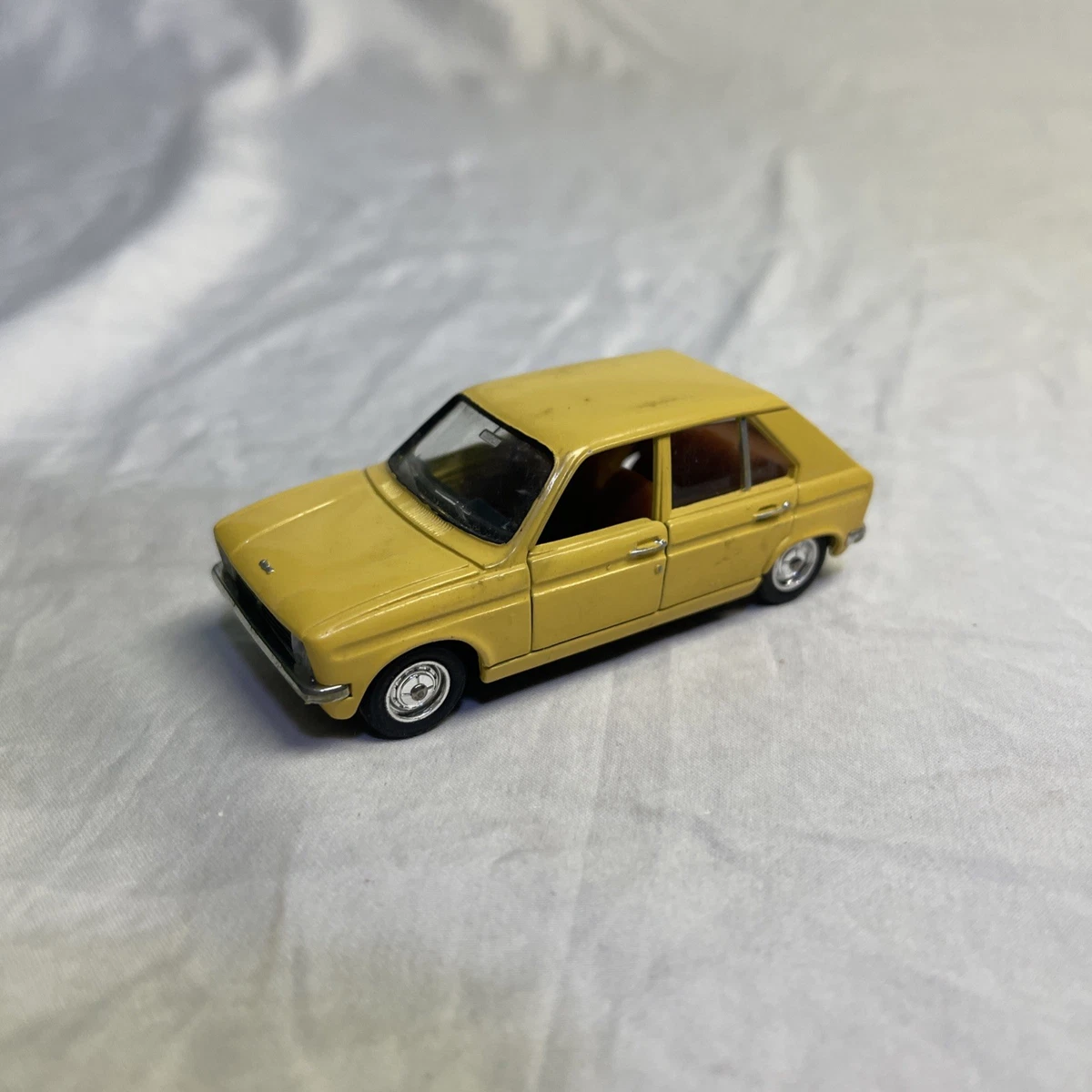 LE7102 SOLIDO 1/43 1:43 Voiture Peugeot 405 sapeurs pompiers