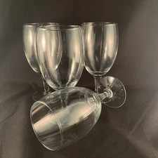 Set of 4 Clear Glass Water Goblets Wine Glasses Lot Contemporary Elegant