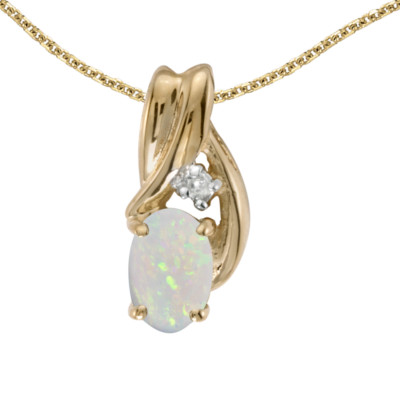 10k Gelbgold ovaler Opal und Diamant Anhänger mit 18'' Kette