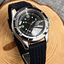 Black Dial NH35A Diving Watch Men Green Lume 200M Waterproof Domed Sapphire 40mm