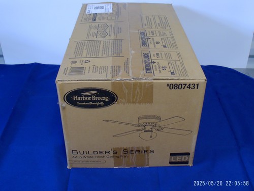 "New" Harbor Breeze 42" White Finish Ceiling Fan Builder Series w/LED Light - Picture 4 of 4