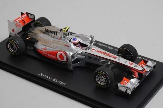 1:43 Spark S3023 Vodafone McLaren Mercedes MP4-26 Chinese GP 2011 #4 J.Button - Image 3 of 4
