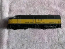 Rapido Trains 21093 HO Spokane, Portland & Seattle FA-2 Diesel Loco #869 w/ DCC