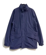 L.L.Bean                    90s nylon jacket with mountain tag navy