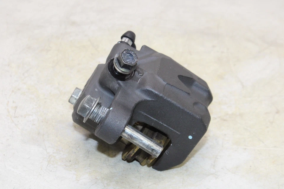 PINZA DE FRENO TRASERO HONDA CBR650F OEM 14-16 Foto 2 de 4