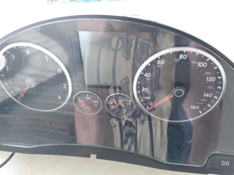 2009 VOLKSWAGEN TIGUAN SPEEDOMETER INSTRUMENT GAUGE OEM 5N0920970E - Image 2 of 4