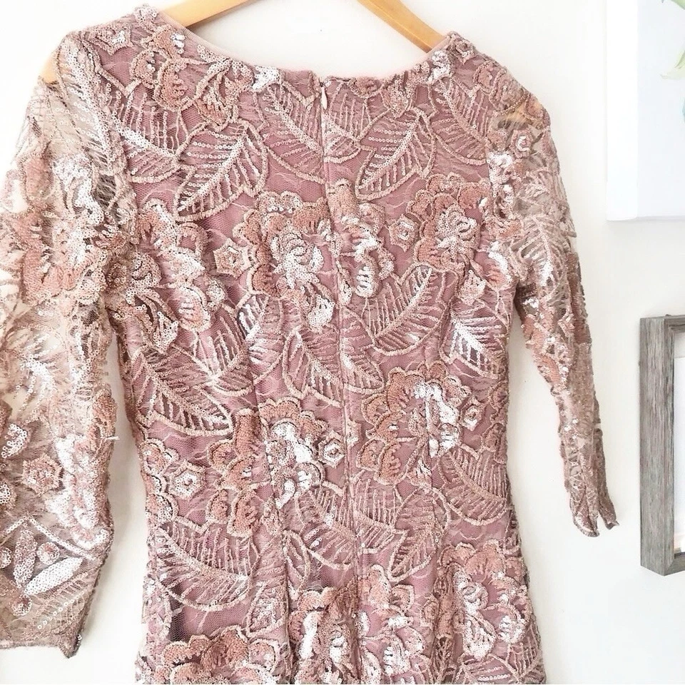 Платье-футляр BHLDN Mackenzie Mauve Dusty Rose с блестками металлик кружево цветочный узор размер 6 - Изображение 4 из 4