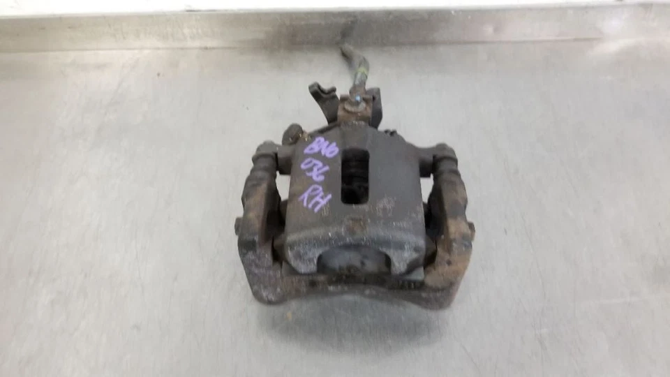 Ford Thunderbird Tbird 2002 pinza de freno pasajero trasero derecho Foto 2 de 4