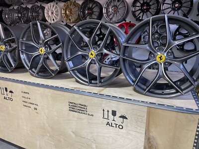 Original FERRARI F12 Diamond Felgen FORGED WHEELS Frontpolished