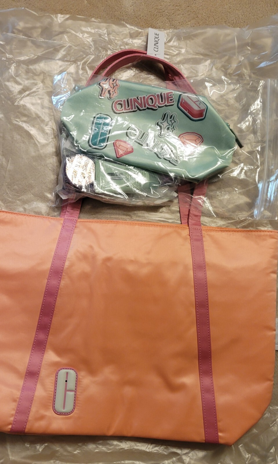 Clinique 8pc Skincare Makeup SET Smart Clinical Repair Bare Pop Lip, Bag & Tote