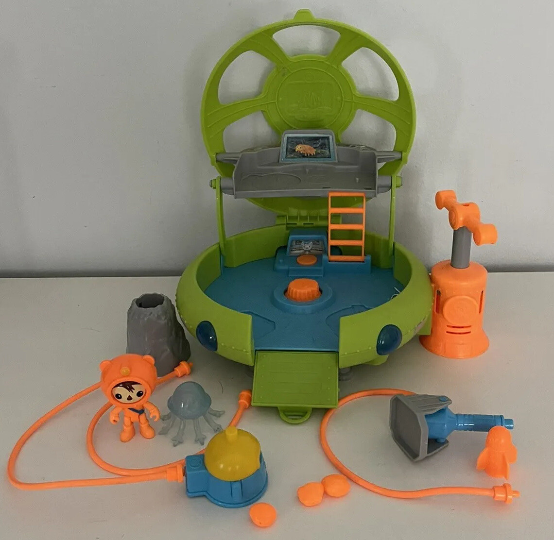 Octonauts Deep Sea Launch and Explore Deep Sea Octo Lab Lot