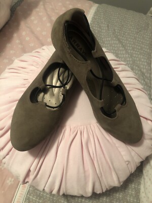 Women s - Array - Echo Green Suede - Wedge Heels Shoes - Sz 8 Narrow (N) Strappy