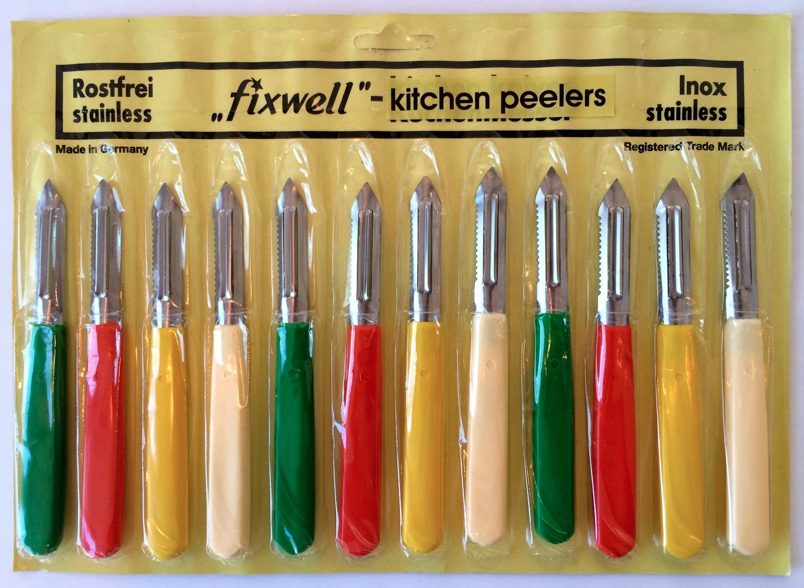 Set of 12 Peelers - Fixwell Knives - Made in Germany - vegetable peelers SALE!
Opens in a new window